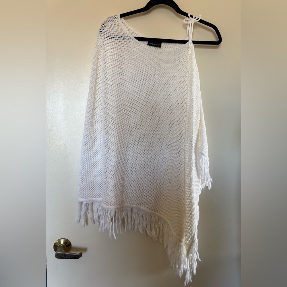 Lane Bryant White Sweater Poncho in One Size